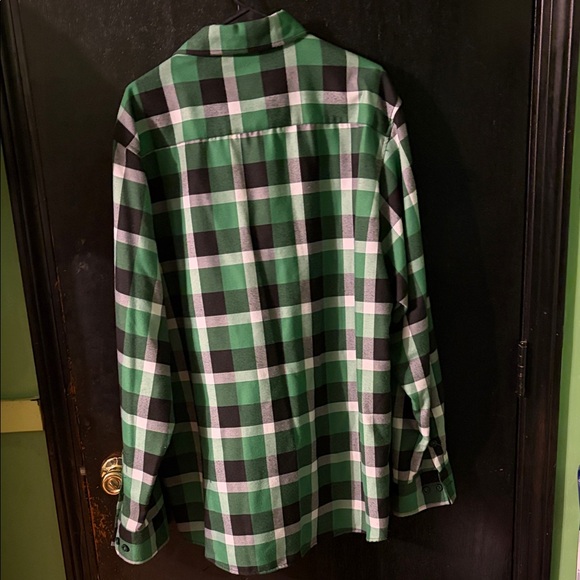 DIXXON The Southie Black and Green Checkered Shirt - Picture 3 of 3